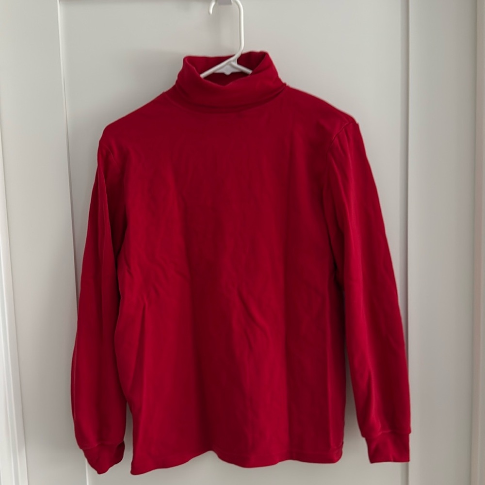 Men’s Size medium Red Cotton Turtleneck
